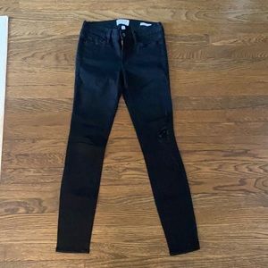 Frame Skinny Jean with Detail